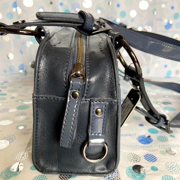 VINTAGE GUESS Y2K HANDBAG NEW WITH TAGS! - Picture 2 of 16